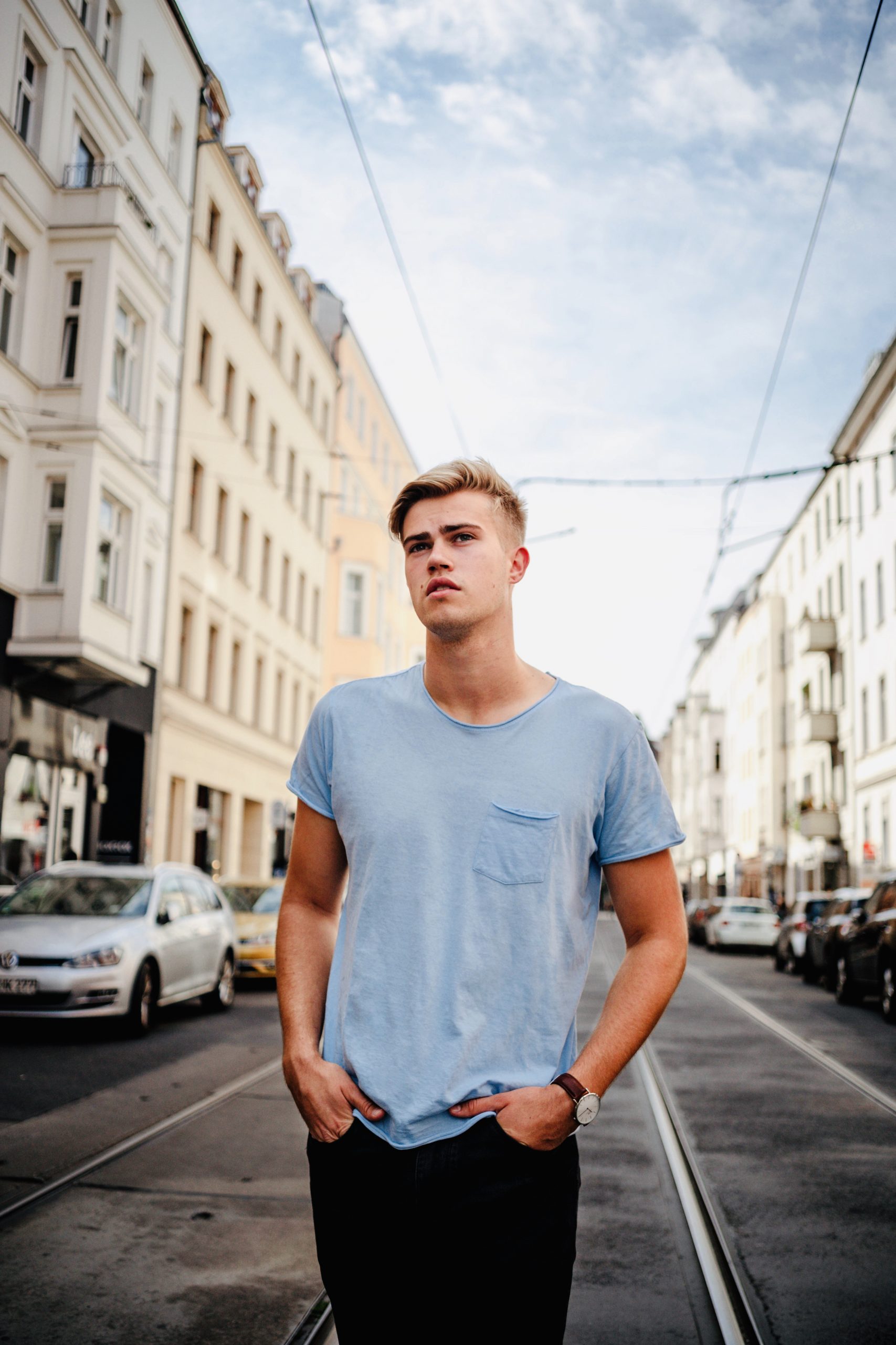 E73C1A81-F5E7-445B-88BD-27523F7BE3E0